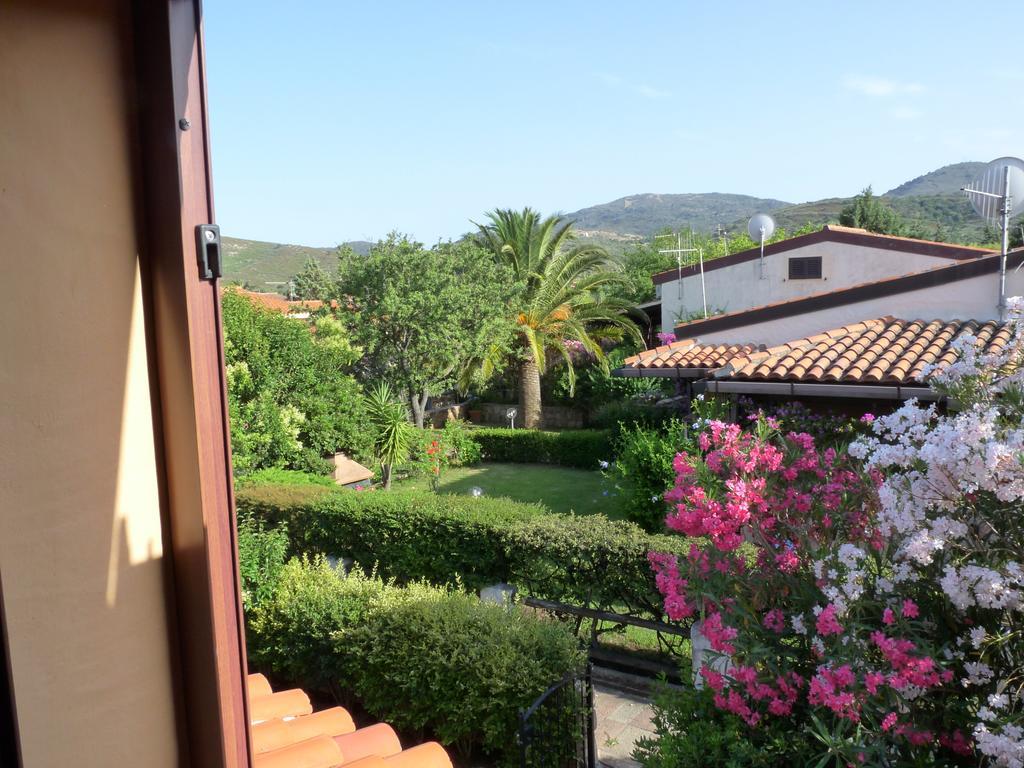 Monolocale San Teodoro Apartamento San Teodoro  Quarto foto
